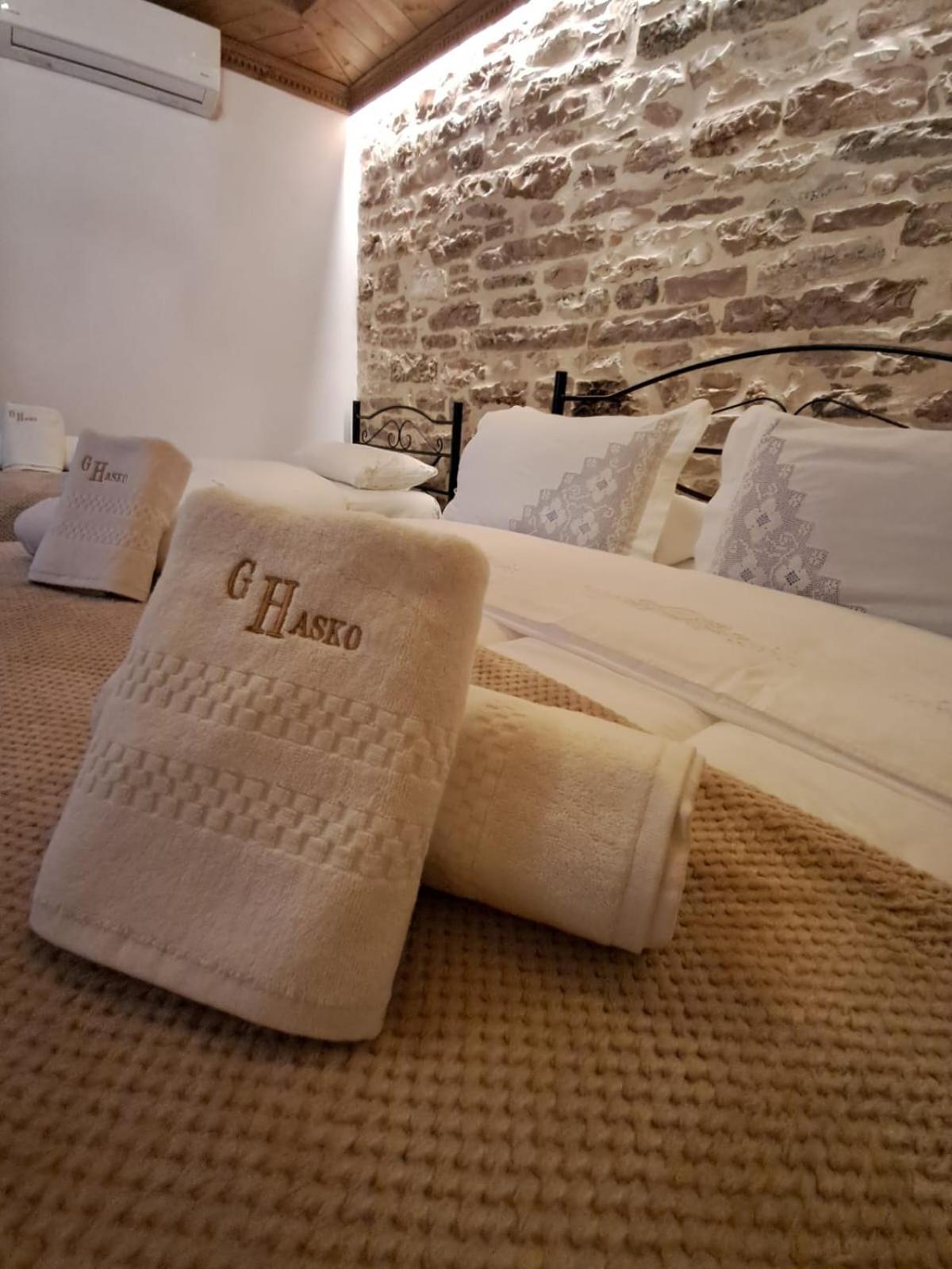 Guest House Hasko Гірокастра Екстер'єр фото